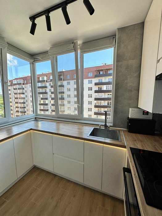 1к Виставкам з шикарним ремонтом меблі/техніка