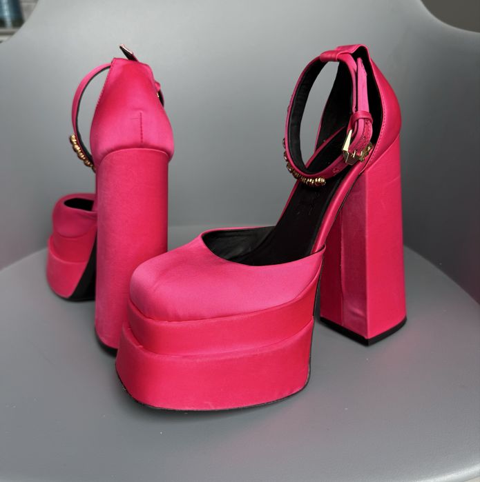 Туфли версаче «Versace» 37 р розовые