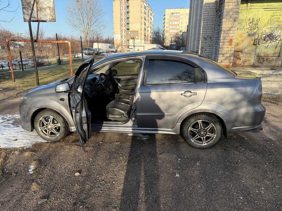 Власне авто. Авео 2006