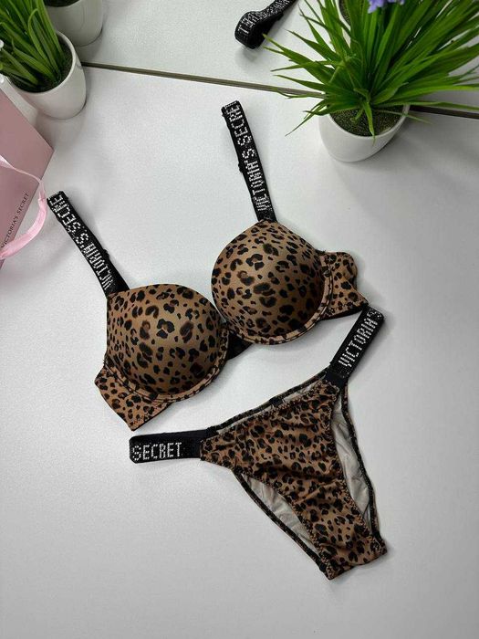 Комплект жіночої білизни Victoria`s Secret зі стразами