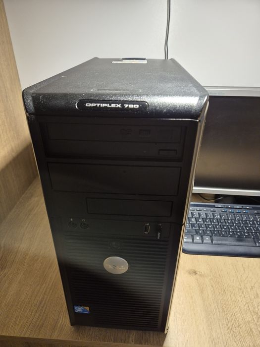 Komputer stacjonarny Dell Optiplex 780