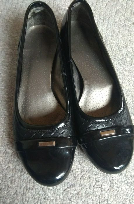 Жіночі туфлі, лодочки.