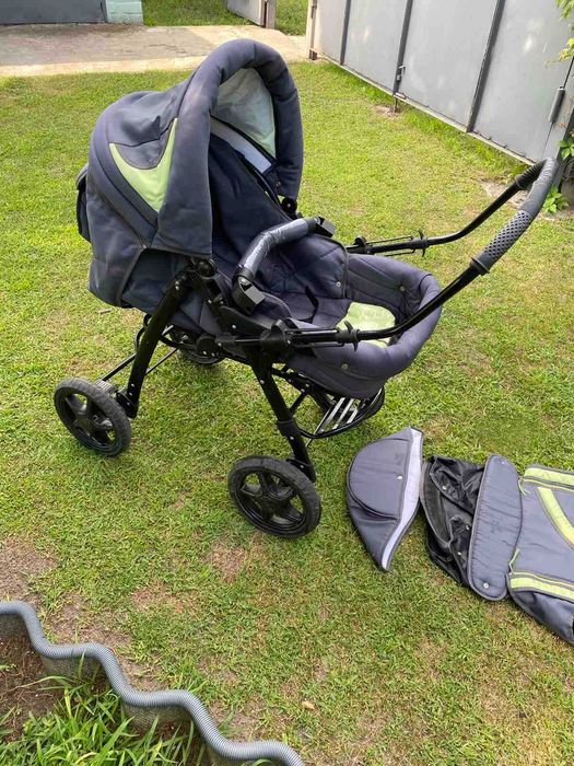 Шикарная детская коляска  фирмы "TRANS-BABY" в отличном состоянии