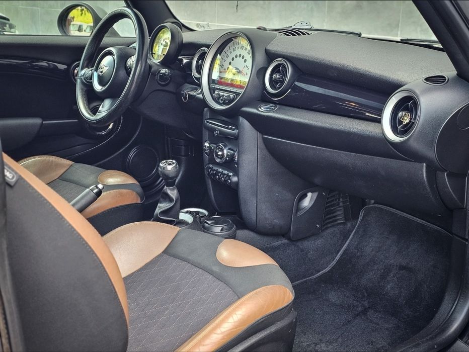 Mini Cooper D 1.6524404520712949769