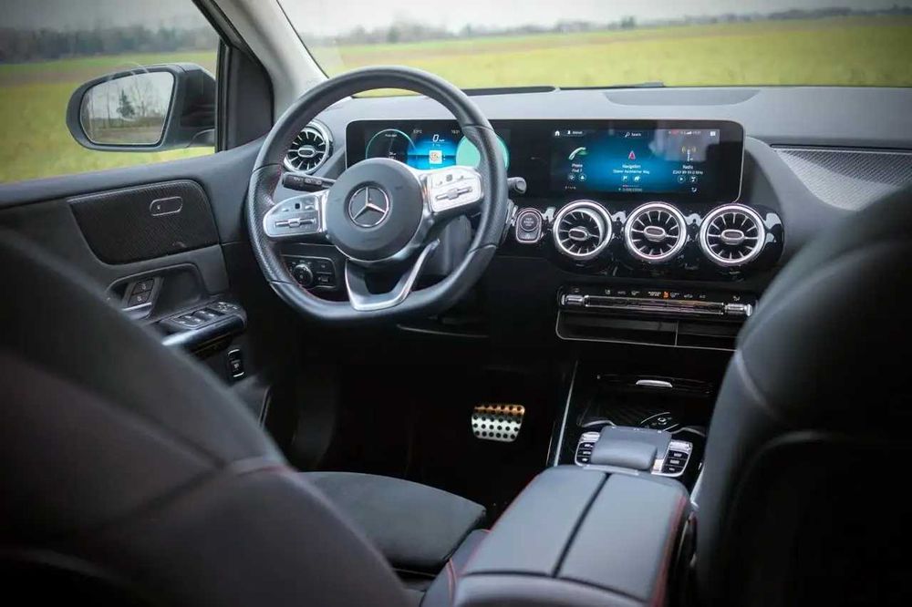 Бампер Mercedes Benz W247  б/у автозапчастини Разборка