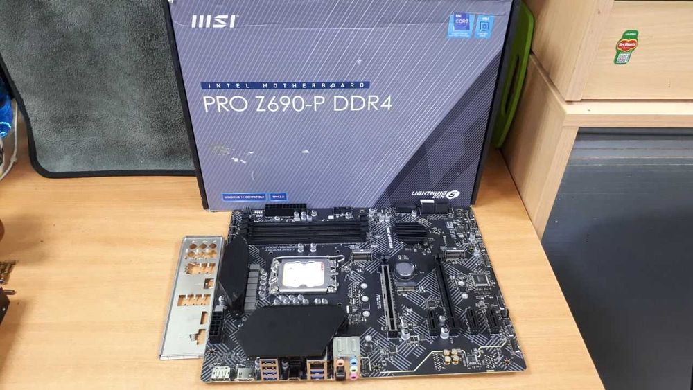 Материнська плата MSI PRO Z690-P DDR4