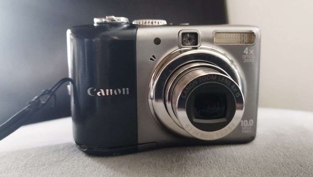 Цифровий фотоапарат Canon PowerShot A1000 IS