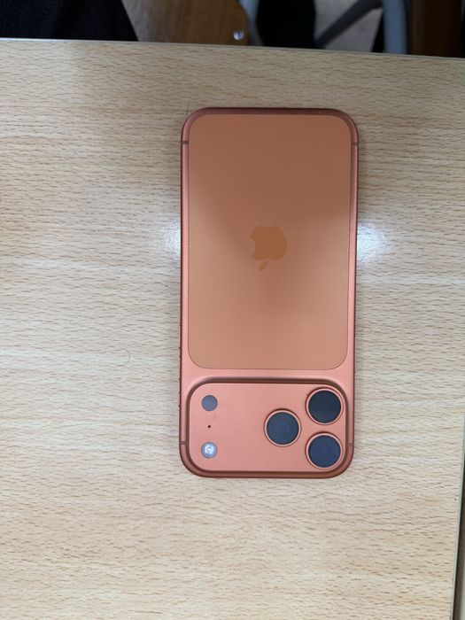 Vendo o meu telefone se queiseres liga pra nos fechar o bisno