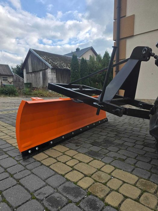 Pług do śniegu na Tuz tył ciągnika obracana wieżyczka