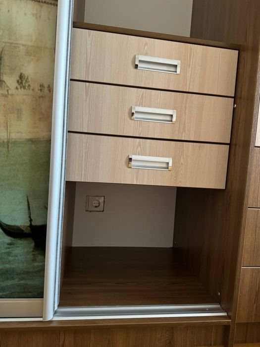 Стінка в дитячу кімнату з шафами купе