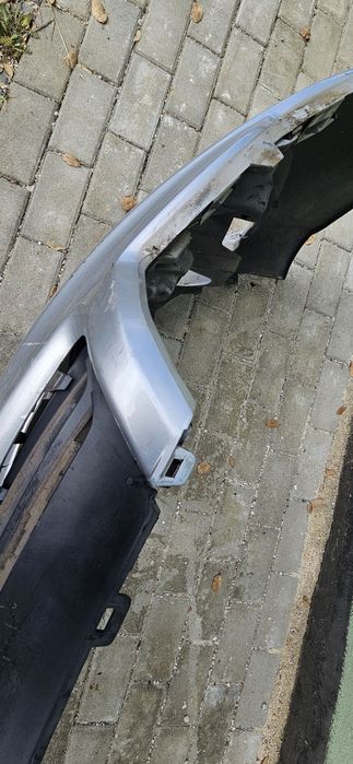 Parachoques frontal citroen c4 .usado com piqueno difeito.