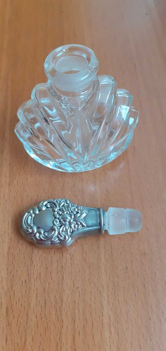 Flakon na perfumy, art deco. Na prezent. Tanio.