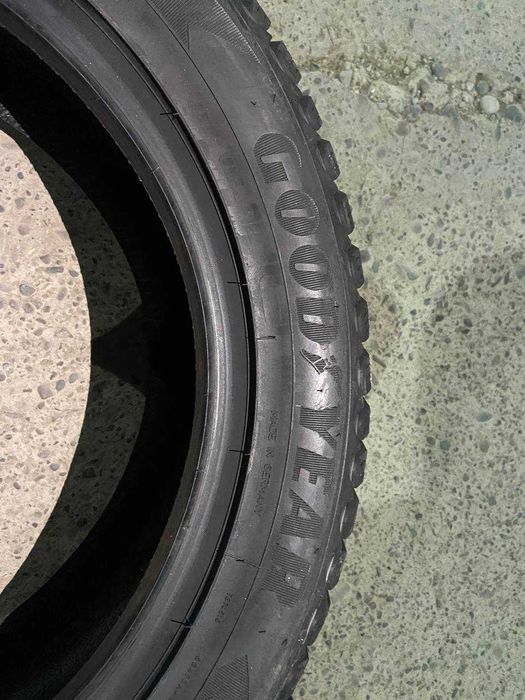 Шини 235/50/17 GOODYEAR ULTRAGRIP ICE ARCTIC 100 шиповані 2025 рік
