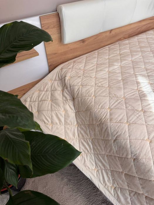 LOUIS VUITTON Брендове велюрове покривало на ліжко  велюровий плед