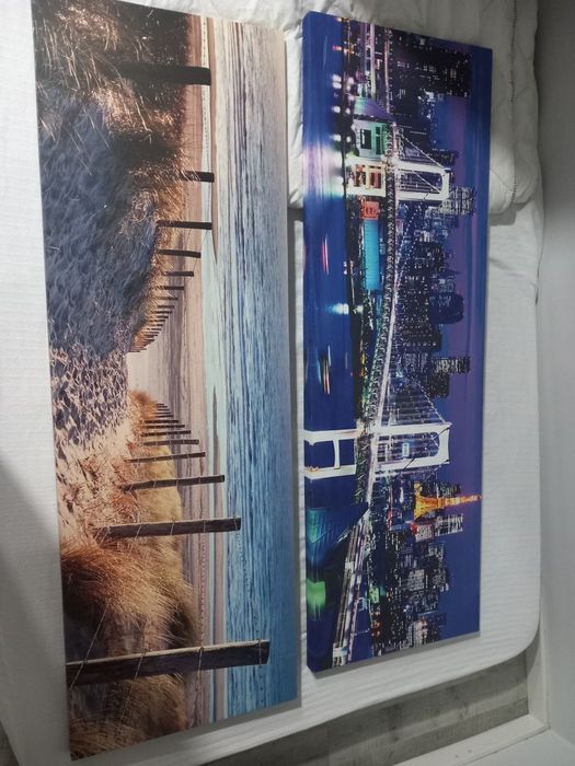 Selling two paintings, 40 euros each
