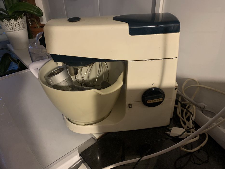 Batedeira Kenwood antiga