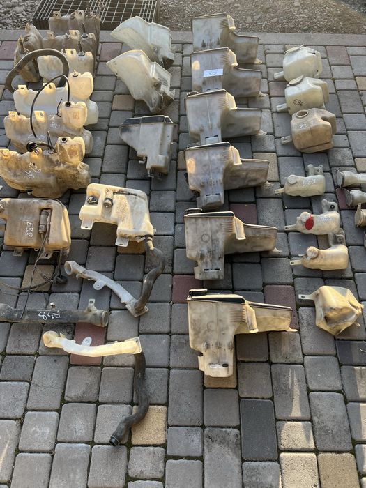 Бачок омивача BMW насоси трубки