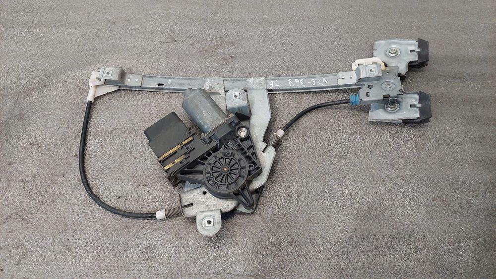 Elevador vidros trás esquerdo SKODA Octavia I Break (1U5)