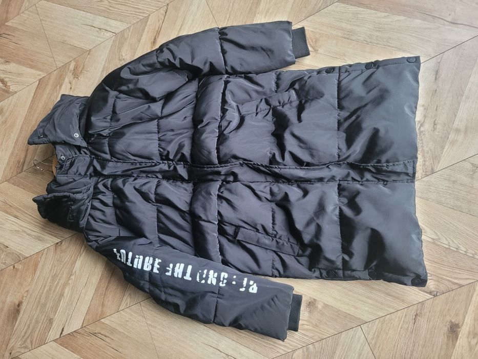 Płaszcz zimowy dziewczęcy czarny długi Reserved 152