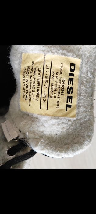 Жіночі кеди diesel
