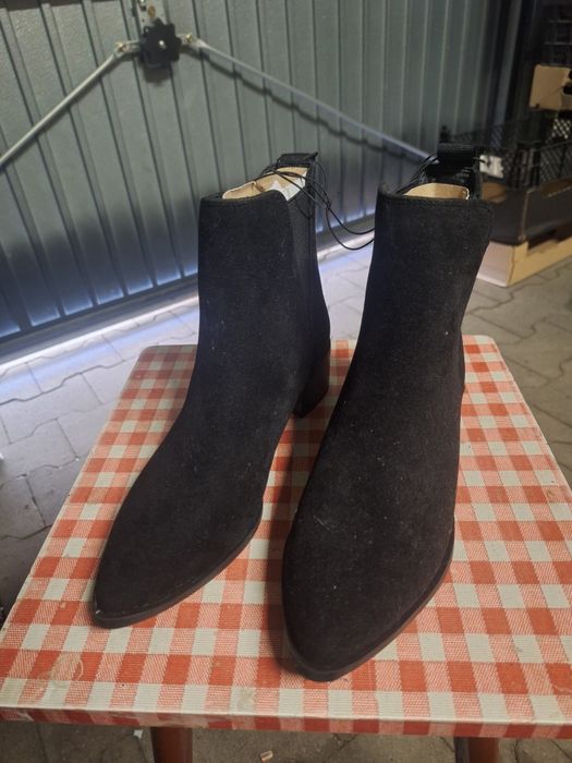 Botki damskie zamszowe 37