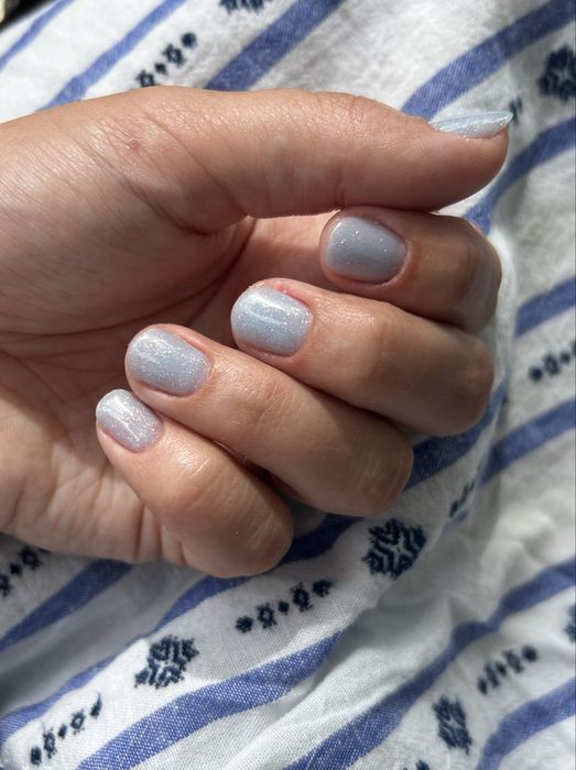 Stylizacja paznokci, manicure, przedłużanie paznokci