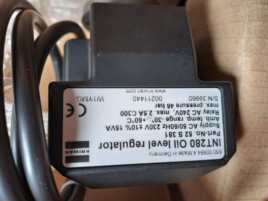 Regulator poziomu oleju INT280 KRIWAN