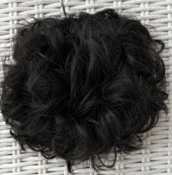 Premium Ultra włosy doczepiane, czarny kok na siateczce 526.