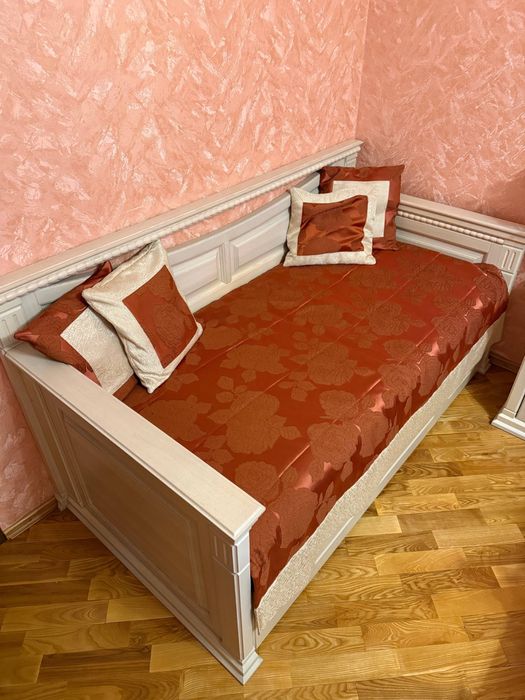 Кровать подростковая