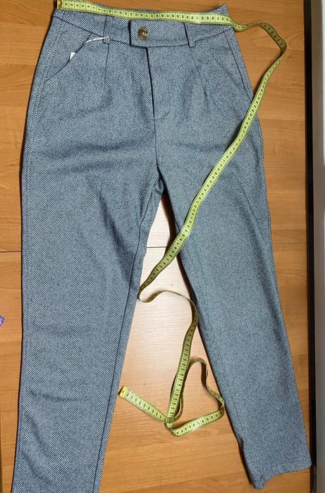 Продам брюки теплі нові М