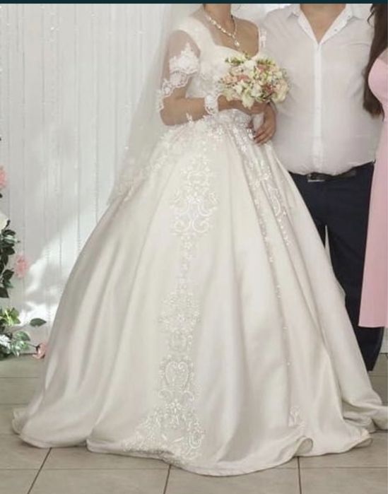 Свадебное платье