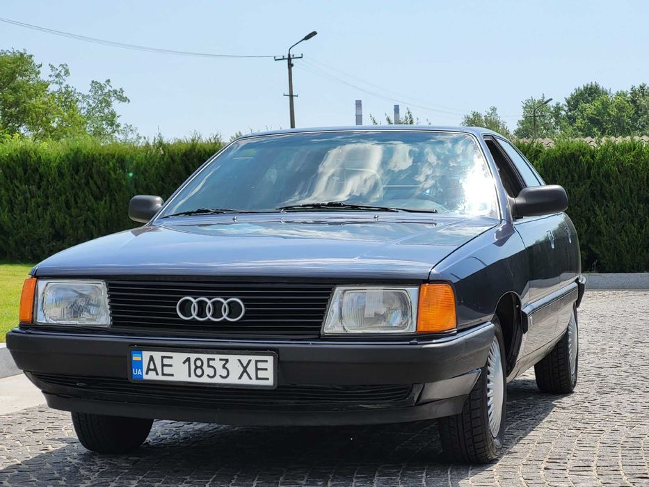 AUDI-100 C3- exclusive-Old Car
