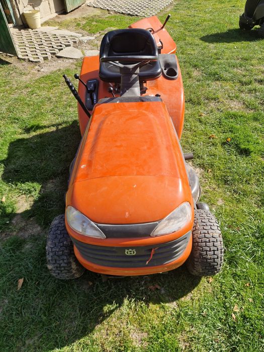 Kosiarka traktorek Husqvarna CTH 141