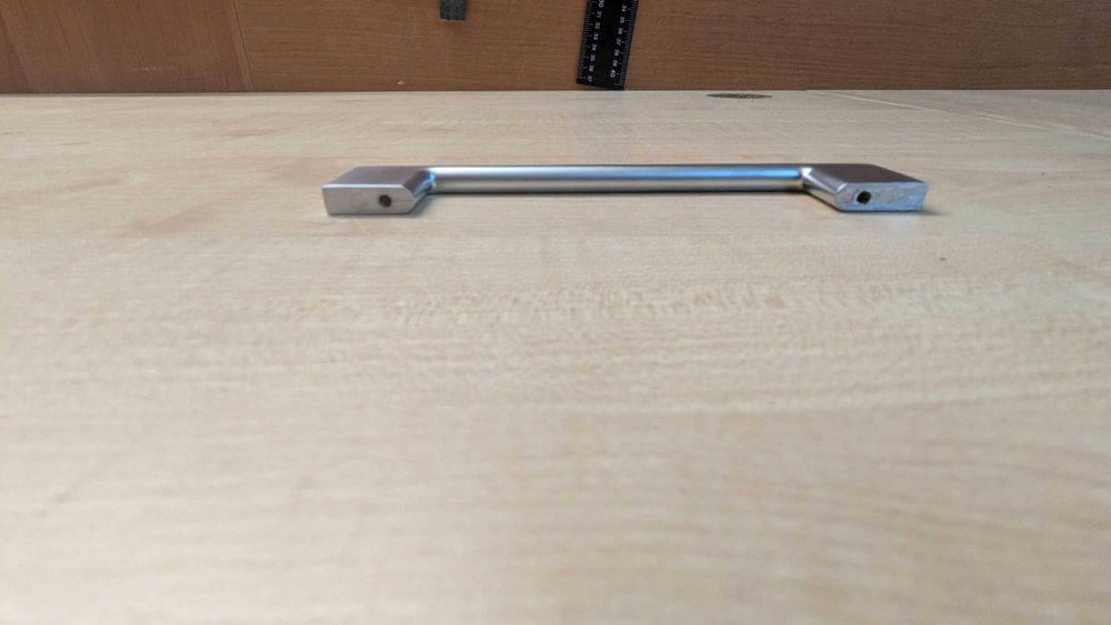 uchwyt metalowy rozstaw 128mm