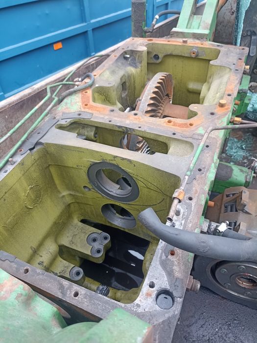 Części do John Deere 4955