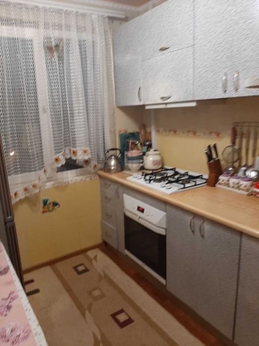 Продам 3 кімнатну квартиру з ремонтом  на вул. Бочарова, поруч з ринком Північний, Одеса.