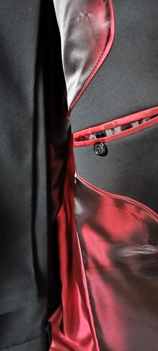 Czarny garnitur polecam