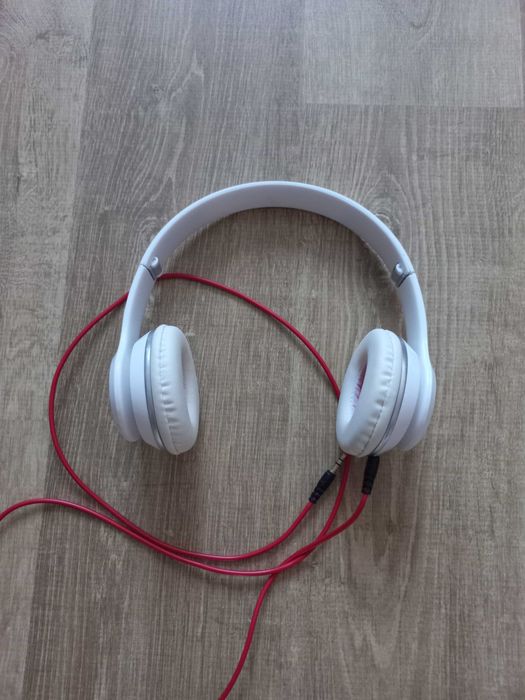 Słuchawki nauszne przewodowe