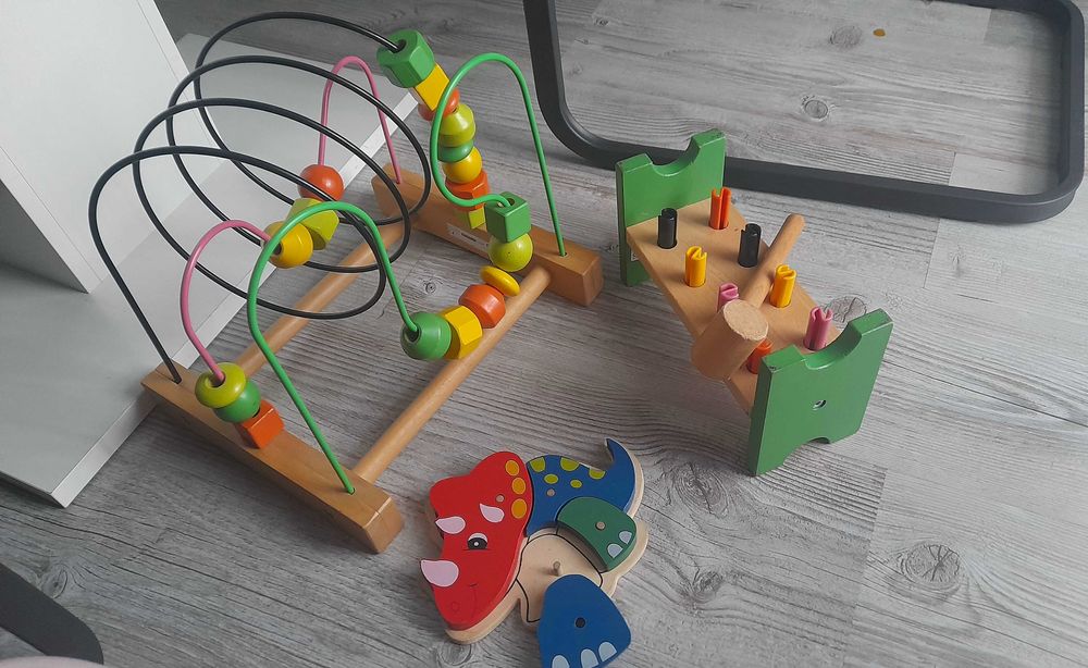 Ikea przekładanka + przebijak - drewniane topowe zabawki sensoryczne
