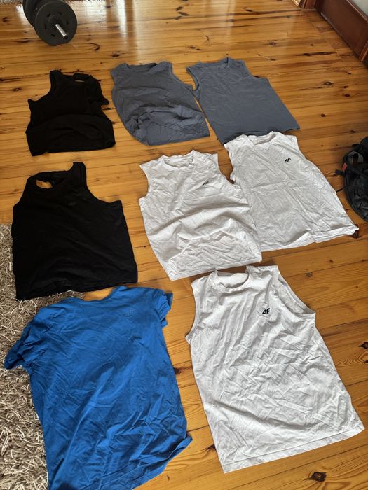 8 tshirt 4f + sweter