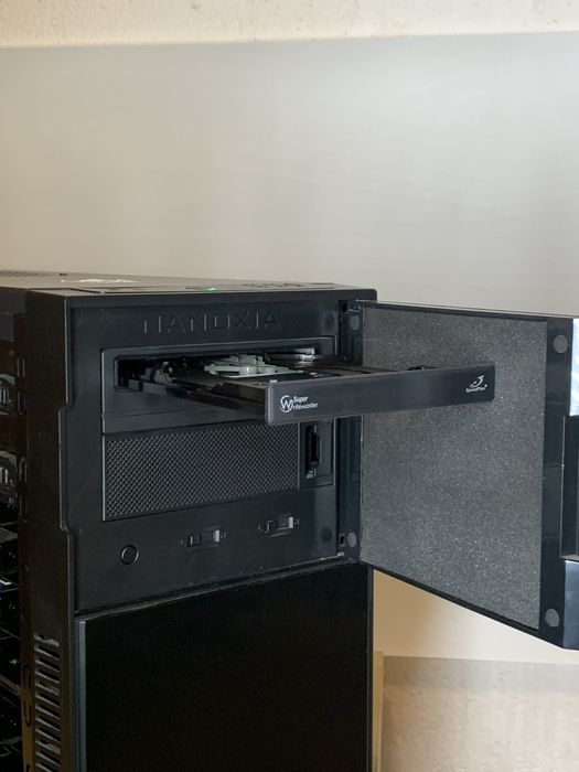 Продам ігровий ПК//Intel Core i7-6700//RTX 2080//16gb DDR4