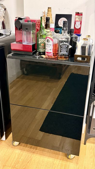 Conjunto de luxo Smeg/Nespresso bar/café de design – SMEG + Nespresso + móvel com rodas