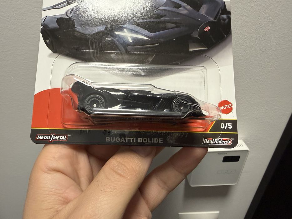 Hot Wheels Chase Bugatti Bolide 0/5