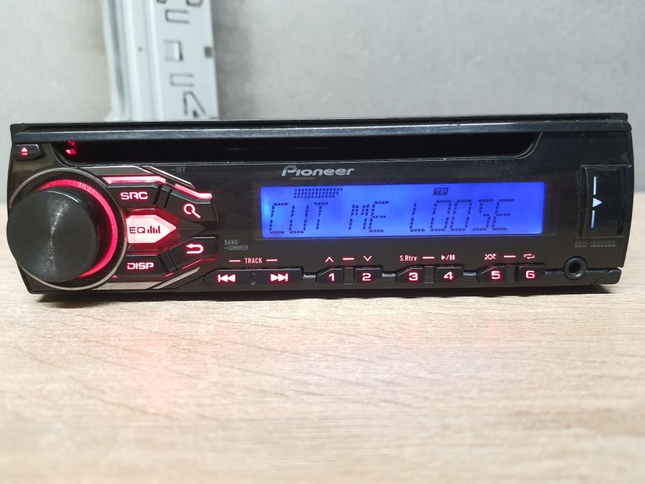 Radio Samochodowe Pioneer CD z Mp3, USB, AUX, DEH-1800UBB Podś. VW