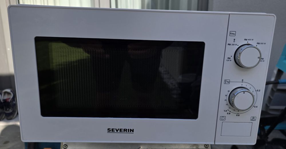 Mikrofalówka SEVERIN MW 7890, 700 W, 20 L, w pełni sprawna
