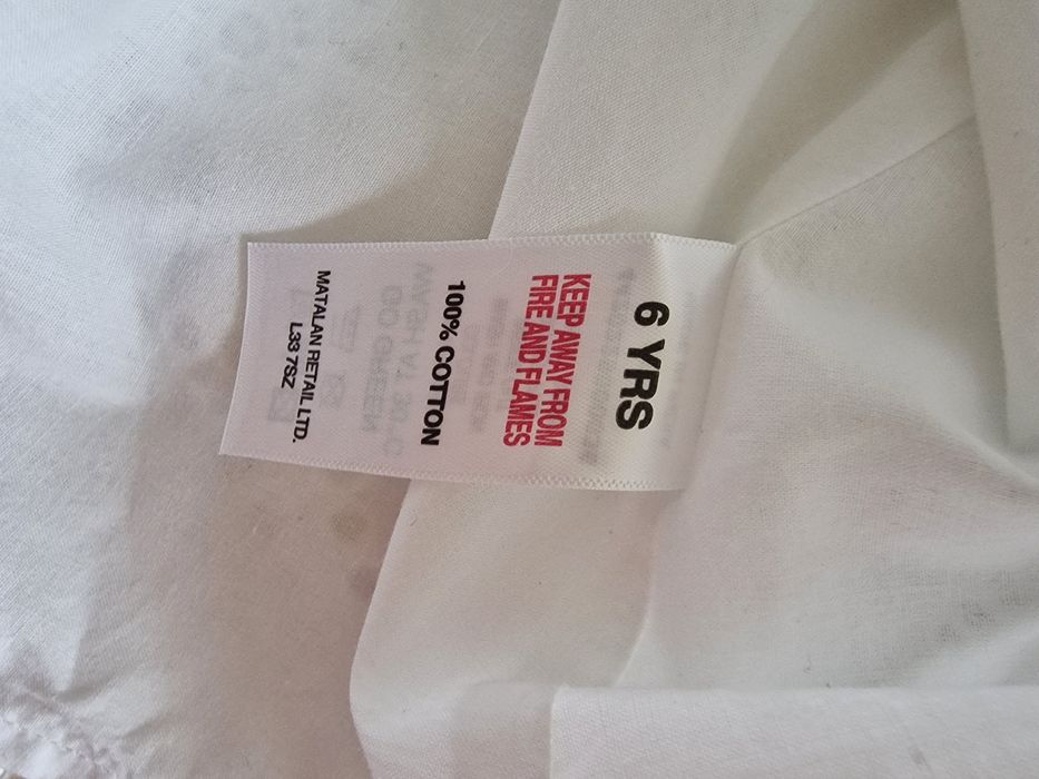 Sukiena letnia biala na szelkach roz 116cm