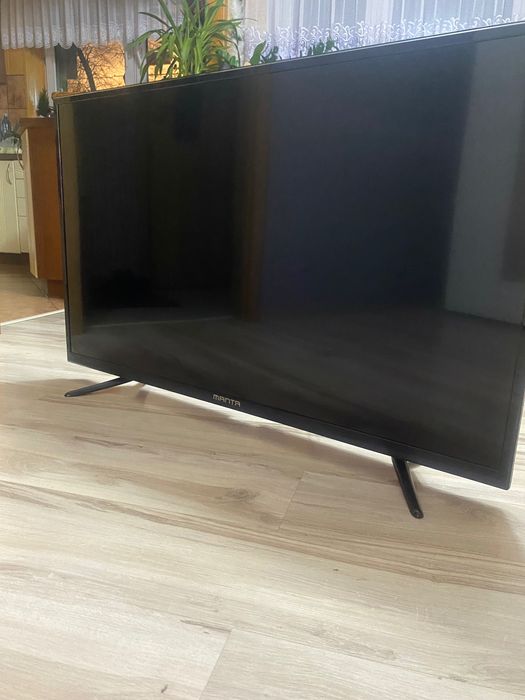 Telewizor Manta 48 cali