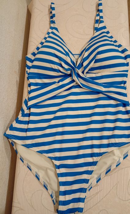 Купальник суцільний з перехрещеним ліфом