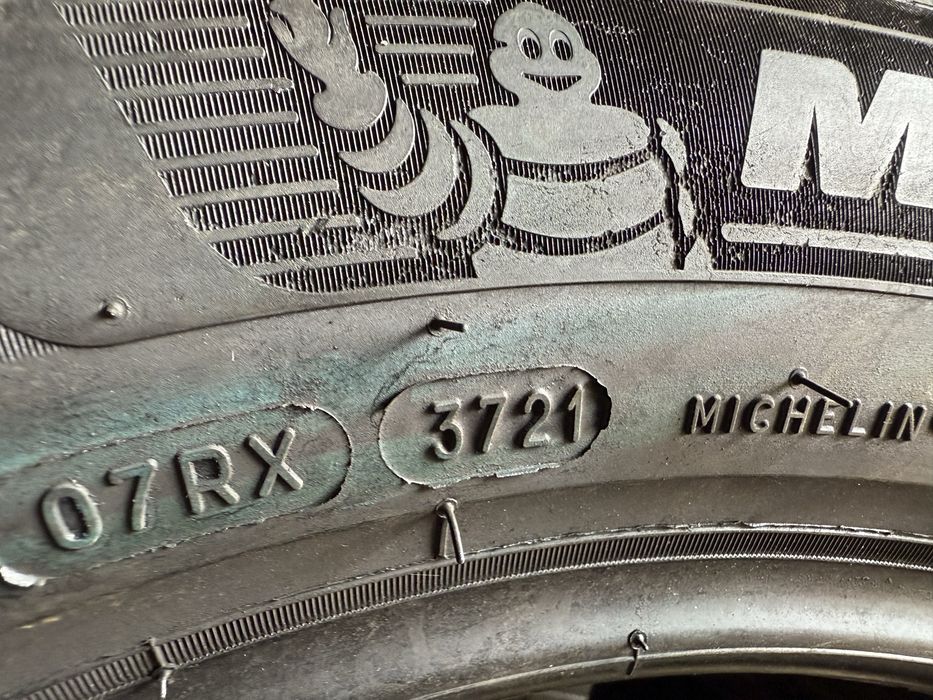 235/55 R17 Michelin CrossClimate 2 2шт. 90% 2021