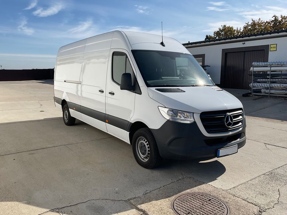 Wynajem wypożyczalnia bus busów Wrocław 24/7 Mercedes Sprinter Automat